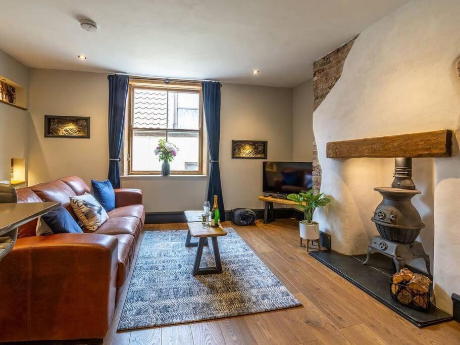 One Over Eight - Luxury One Bed Apartment Whitby Dış mekan fotoğraf